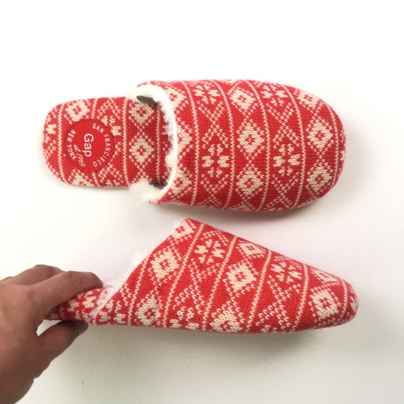 GAP Other - Gap Holiday Knit Slippers Men’s 9-10 A23